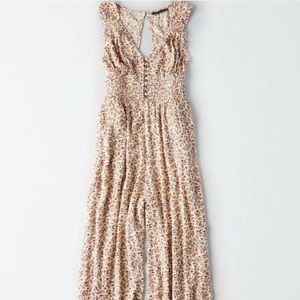 AE Floral Jumpsuit ⭐️